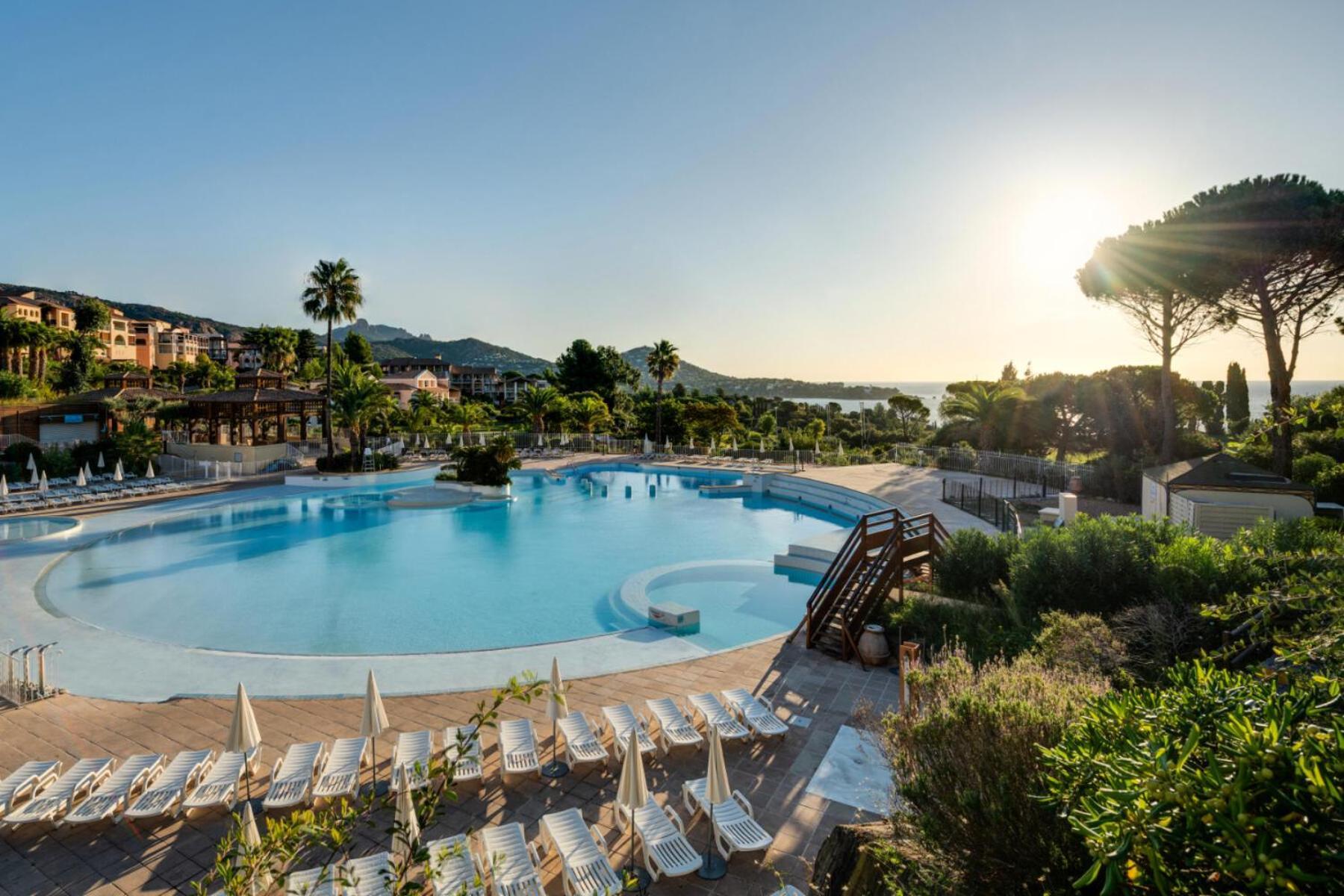 Saint-Raphaël Residence Le Hameau De Cap Esterel - Maeva Home - Appartement 2 Pieces 5 Personnes - Selection Mae-1109 מראה חיצוני תמונה
