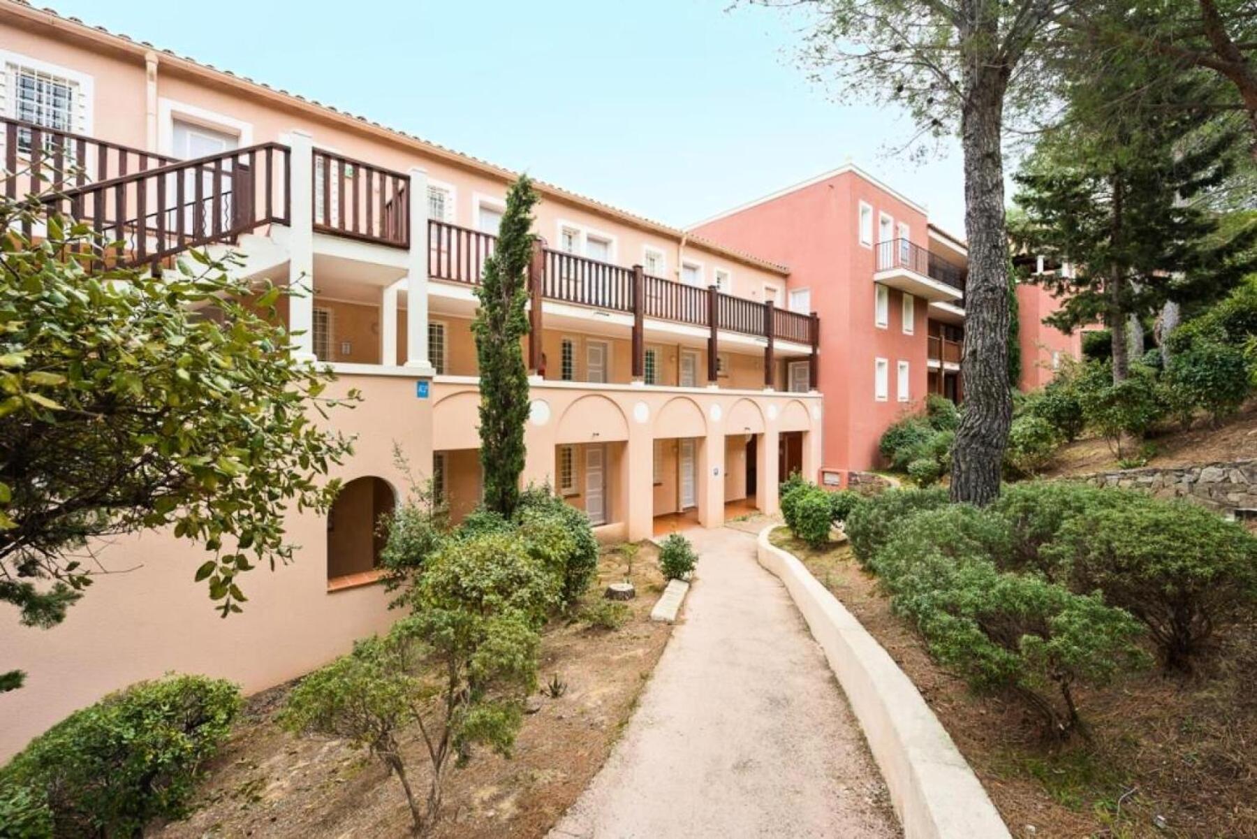 Saint-Raphaël Residence Le Hameau De Cap Esterel - Maeva Home - Appartement 2 Pieces 5 Personnes - Selection Mae-1109 מראה חיצוני תמונה